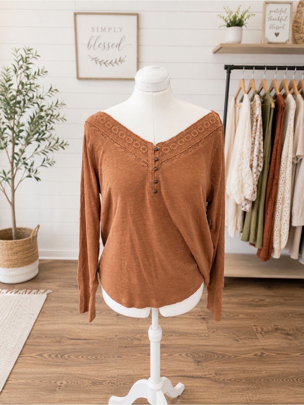 Lucky Brand NWT Brown Lace Yoke Long Sleeve Henley Top XXL Cotton Stretch Boho